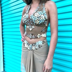 Ema Sauahl beaded set